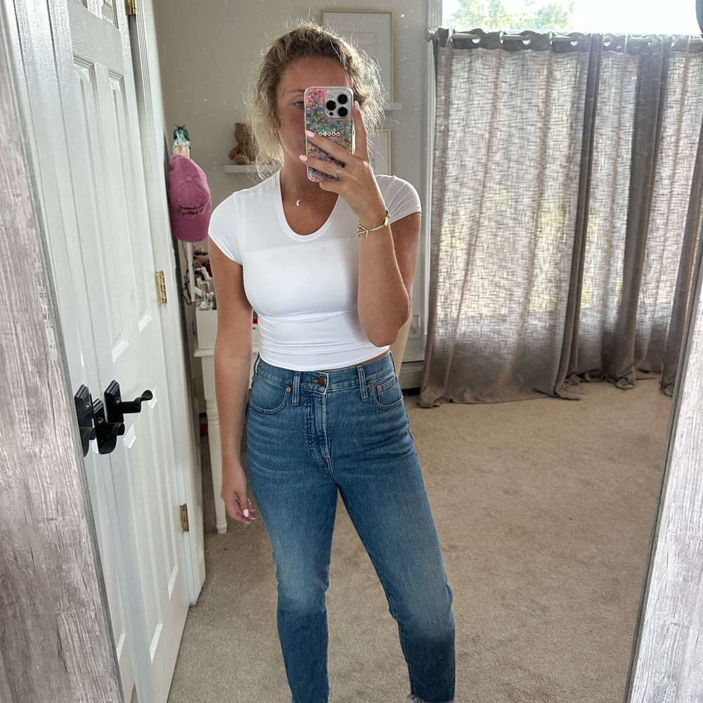 Madewell Women's Straight Leg Jeans in Blue